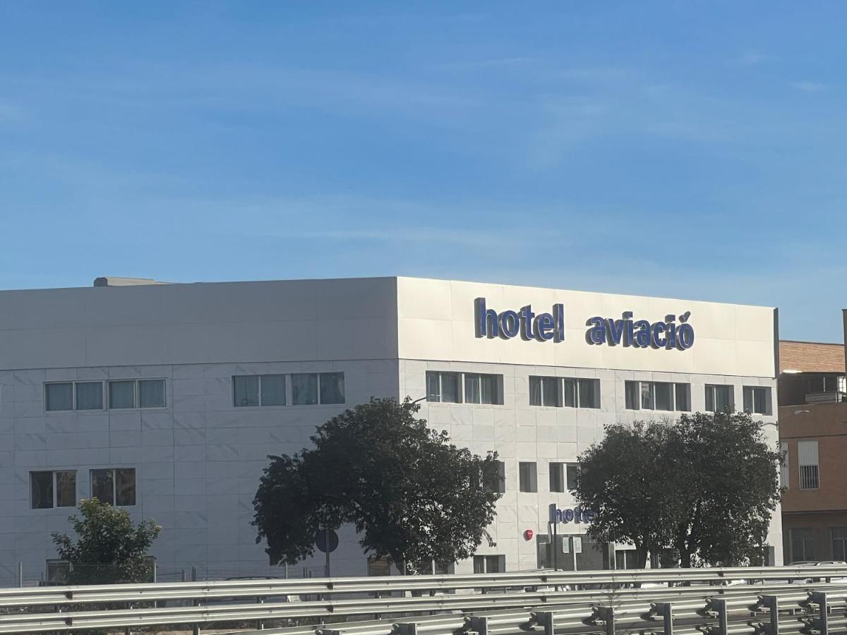 Hotel Aviacion Manises Exterior photo